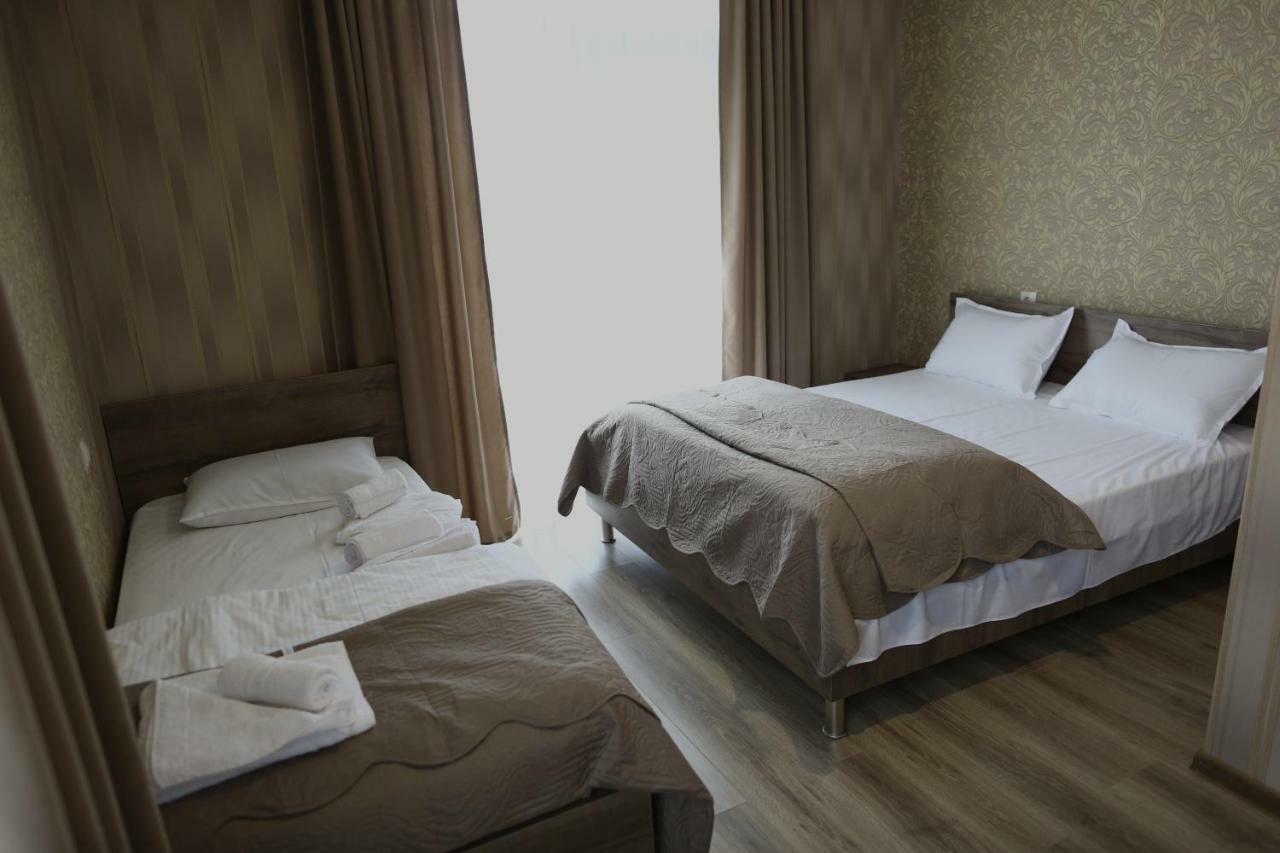 Ia'S Guest House Kazbegi Esterno foto